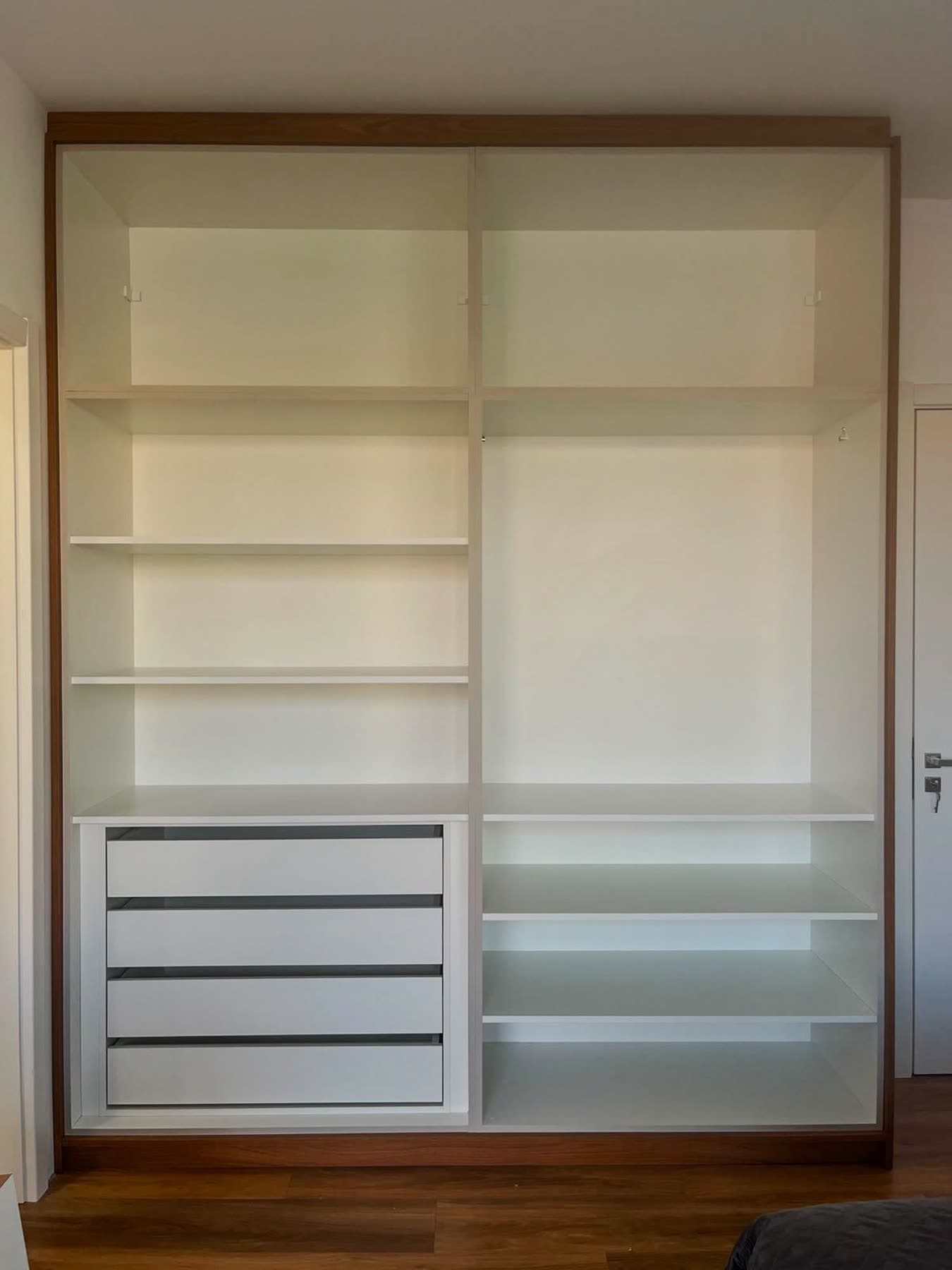 Guarda-roupa branco – imagem 2